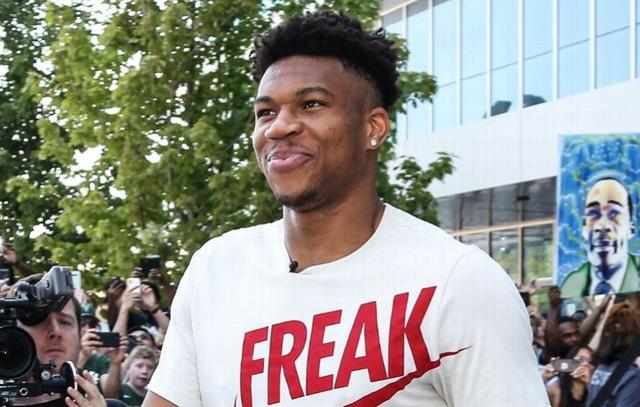 且多次提前 且多次提前